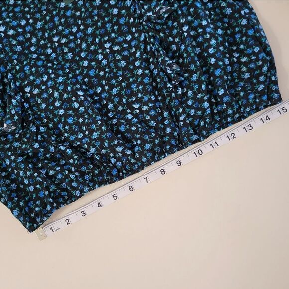 Wild Fable Women's Floral Ruffled Crop Top Blouse - Picture 10 of 16